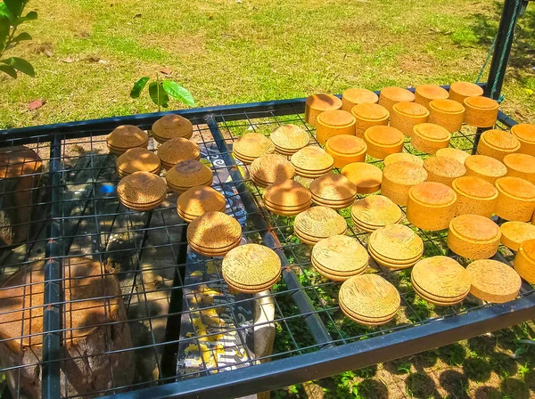 I piatti a base di cocco al mercato in Asia — Foto Stock