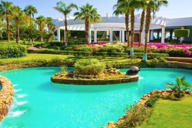 Sharm El Sheikh, Mısır - 26 Eylül 2017: Bina ve alan otel Monter Carlo Sharm Resort ve Spa, Sharm El Sheikh, Mısır üzerinde 26 Eylül 2017