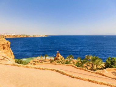Sharm El Sheikh, Mısır - 22 Eylül 2017: Lüks görünümünü gün mavi gökyüzü ile otel Dreams Beach Resort Sharm 5 yıldız