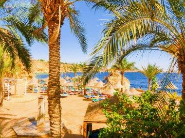 Sharm El Sheikh, Mısır - 22 Eylül 2017: Lüks görünümünü gün mavi gökyüzü ile otel Dreams Beach Resort Sharm 5 yıldız