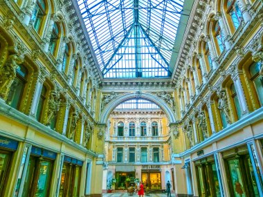 Odessa, Ukrayna - Jily 09, 2017: Courtyard Odessa pasajda. Tarihi ve mimari.