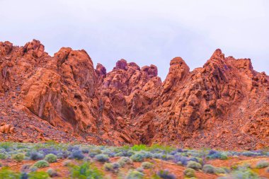 Valley of Fire State Park, ABD 'nin Nevada eyaletindeki en eski eyalet parkıdır ve 1968 yılında 