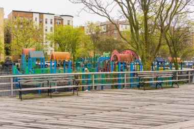 New York City, Amerika Birleşik Devletleri - 02 Mayıs 2016: Coney Island boardwalk, Brighton Plajı, Brooklyn, ABD