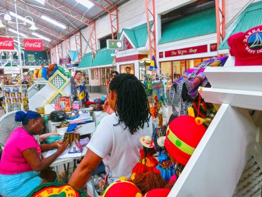 Bridgetown, Barbados - 11 Mayıs 2016: alışveriş merkezi şehrin ana caddesi