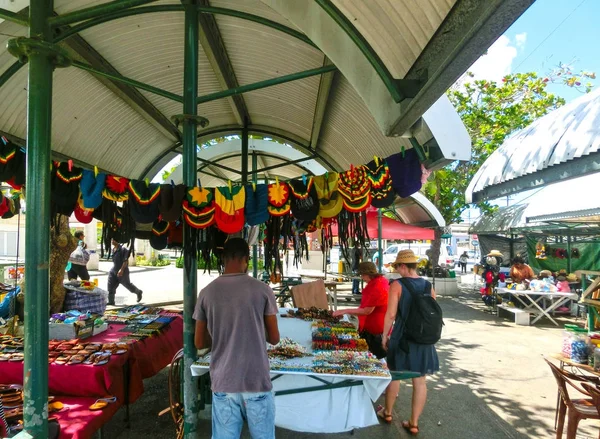 Bridgetown, Barbados - 11 Mayıs 2016: alışveriş merkezi şehrin ana caddesi