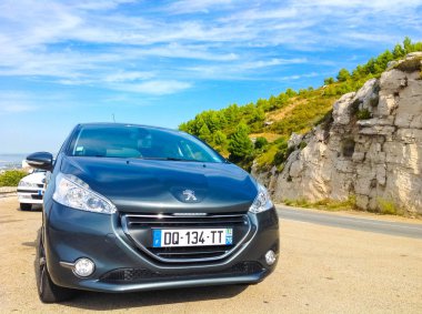 Marseille, Fransa - 08 Eylül 2015: Dağlar, araba