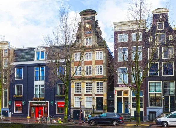 Amsterdam, Niederlande - 14. Dezember 2017: die gebäude der stadt amsterdam — Stockfoto