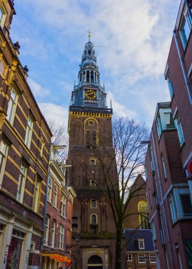 Eski kilise ya da Oude Kerk - en eski bina ve eski parish Kilisesi