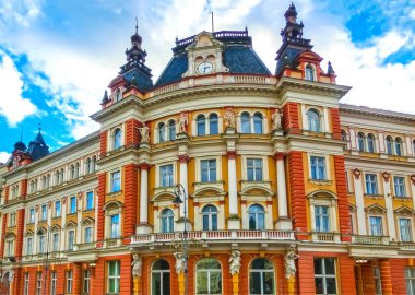 Bina cephe karlovy Vary, Çek Cumhuriyeti