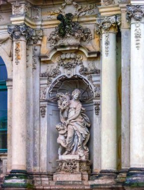 Dresden, Almanya - 31 Aralık 2017: Zwinger palace, Dresden, Saksonya, Almanya, Europe