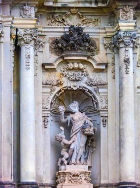 Dresden, Almanya - 31 Aralık 2017: Zwinger palace, Dresden, Saksonya, Almanya, Europe