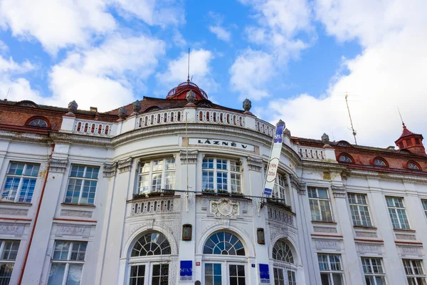 Karlovy Vary, República Checa - 01 de janeiro de 2018: Elizabeth Baths in Karlovy Vary, República Checa . — Fotografia de Stock