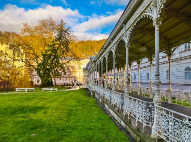 Kaplıcalar colonnade Karlovy Vary
