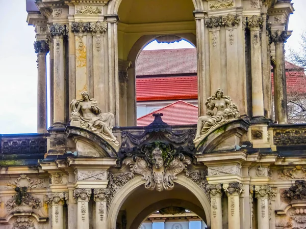 Dresden, Alemanha - 31 de dezembro de 2017: O palácio de Zwinger, Dresden, Saxônia, Alemanha, Europa — Fotografia de Stock