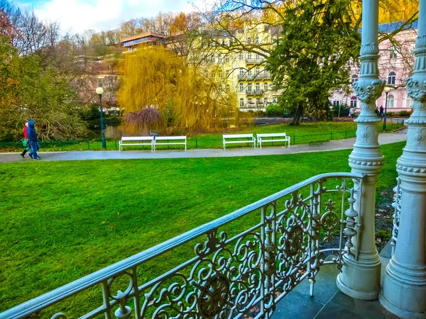 Park, Karlovy vary, Tsjechië — Stockfoto