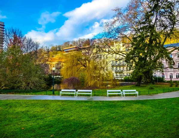 Park, Karlovy vary, Tsjechië — Stockfoto