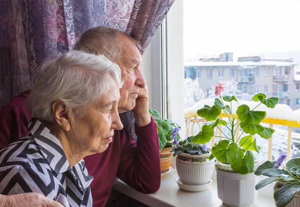 De trieste senior paar — Stockfoto