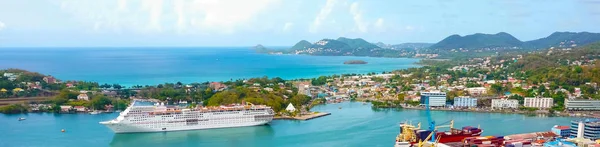 Het dok van de cruise in Saint Lucia — Stockfoto