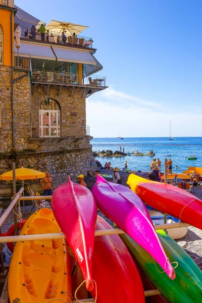 Camogli, Italy - September 15, 2019: People resting at beach at Camogli on sunny summer day — Stock Photo, Image