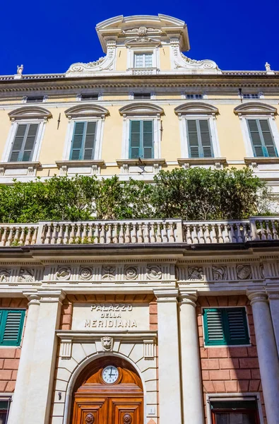 意大利利古里亚热那亚- 2019年9月11日：Gerolamo Grimaldi, Meridiana Palace facade at daylight — 图库照片