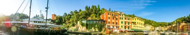 Güzel koyu renkli evlerin Portofino, Liguria, İtalya