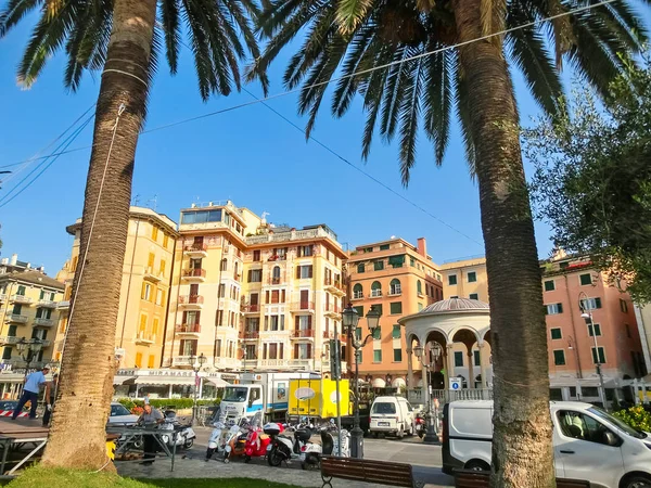 Rapallo, italien - 17. september 2019: die fassade des gebäudes in rapallo, italien — Stockfoto