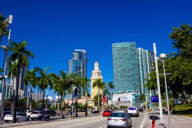 Miami, Usa - 30 Kasım 2019 Miami şehir merkezi manzaralı apartmanlar ve ofis binaları.