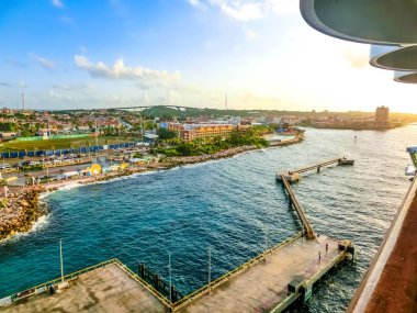 Curacao Adası Antiller 'de tropikal bir cennettir.