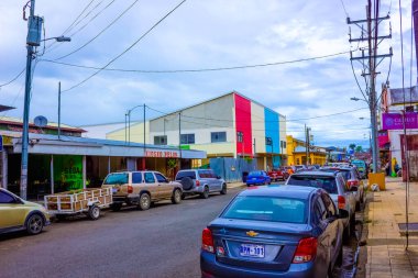 Puerto Limon, Kosta Rika - 8 Aralık 2019: Tipik bir sokak