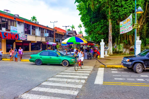 Puerto Limon, Kosta Rika - 8 Aralık 2019: Tipik bir sokak — Stok fotoğraf