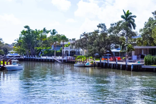 Villa di lusso in una parte esclusiva di Fort Lauderdale — Foto Stock