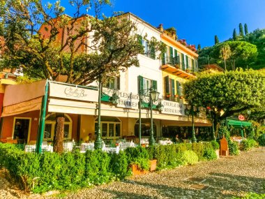 Portofino, İtalya - 13 Eylül 2019: Renkli güzel bir kafe