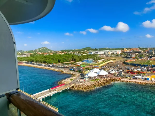 Die Insel Curaçao ist ein tropisches Paradies auf den Antillen in der Karibik — Stockfoto