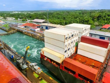 Panama Kanalı 'nın Panama' daki yolcu gemisinden görüntüsü