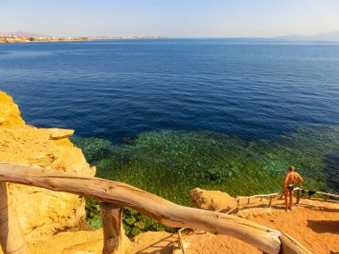 Sharm El Sheikh, Mısır 'daki resif plajında deniz ve sahil
