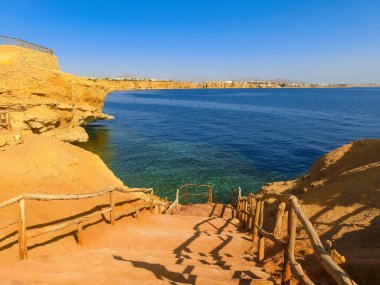 Sharm El Sheikh, Mısır 'daki resif plajında deniz ve sahil