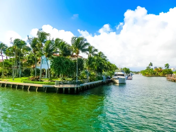 Luxusvilla Exklusiven Teil Von Fort Lauderdale Bekannt Als Kleines Venedig — Stockfoto