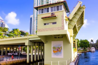 Fort Lauderdale - 1 Aralık 2019 Florida Fort Lauderdale limanında köprü açıldı.