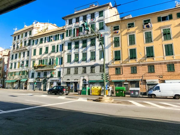 Genua Liguria Włochy Września 2019 Samochody Głównej Ulicy Centrum Miasta — Zdjęcie stockowe