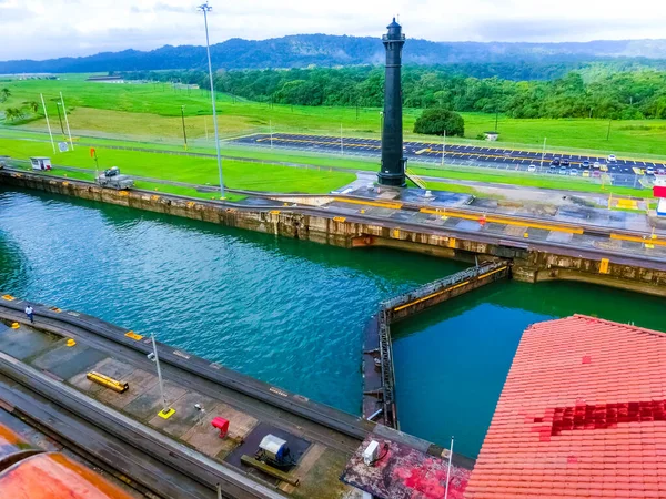 Blick Vom Kreuzfahrtschiff Auf Den Panamakanal Bei Panama — Stockfoto