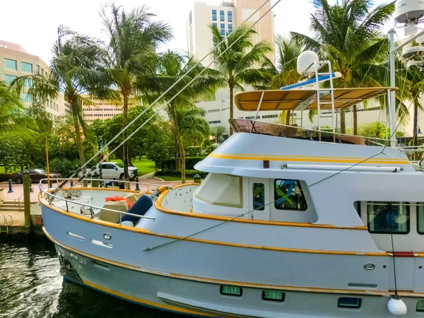 Cityscape Lauderdale Florida Showing Beach Yachts Condominiums — Stock Photo, Image