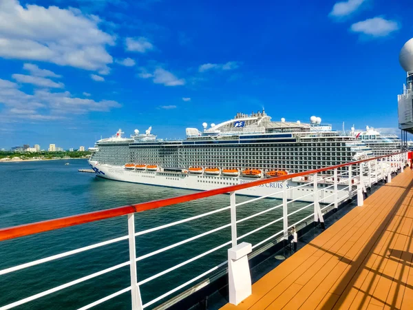 Fort Lauderdale December 2019 Bovendek Van Holland America Cruiseschip Eurodam — Stockfoto