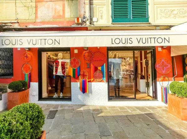 Portofino, İtalya - 13 Eylül 2019: Portofino İtalya 'daki ünlü dükkan — Stok fotoğraf