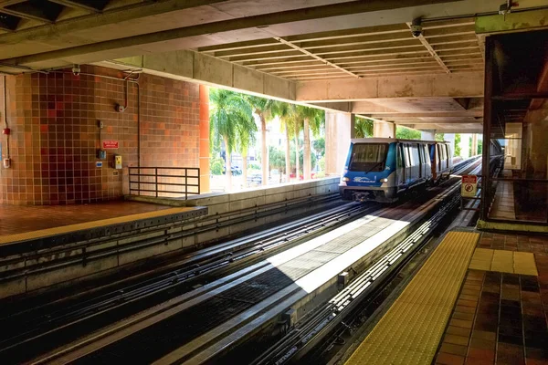 Miami Estados Unidos Novembro 2019 Government Center Metromover Station Miami — Fotografia de Stock