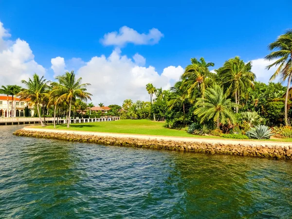 Luxusní Sídlo Exkluzivní Části Fort Lauderdale Známé Jako Malé Benátky — Stock fotografie