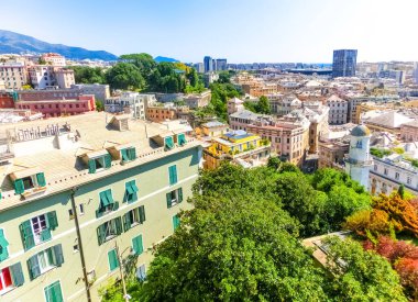 İtalya'da Genova merkezinin arial görünümü , Ligurian Denizi , Liguria