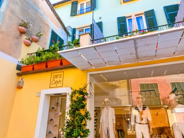 Portofino, İtalya - 13 Eylül 2019: Portofino İtalya 'daki ünlü Otel Nazionale