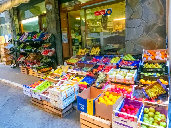 Rapallo Italia Septiembre 2019 Frutas Verduras Frescas Puesto Mercado Rapallo — Foto de Stock