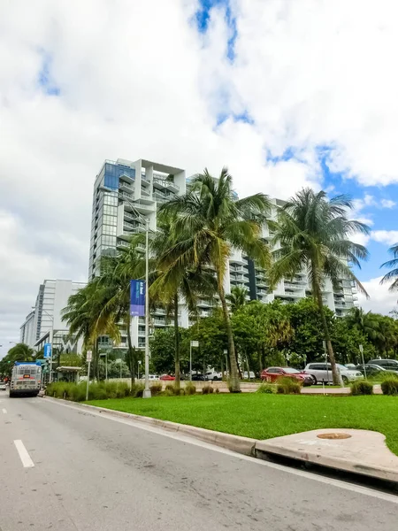 Miami Beach Florida Ile Plaja Yakın Lüks Daireler — Stok fotoğraf