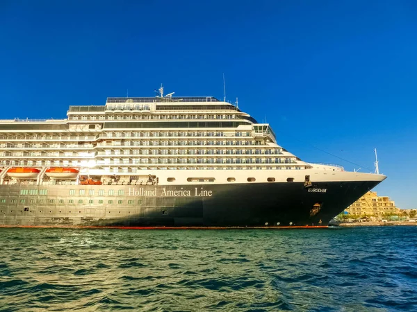 Oranjestad Aruba December 2019 Cruise Ship Holland America Cruise Ship — 스톡 사진